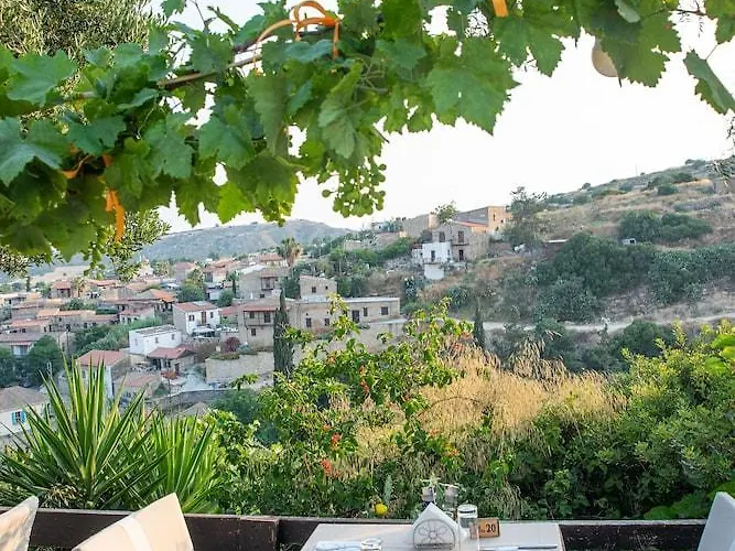 Cyprus Villages ホテル 2*