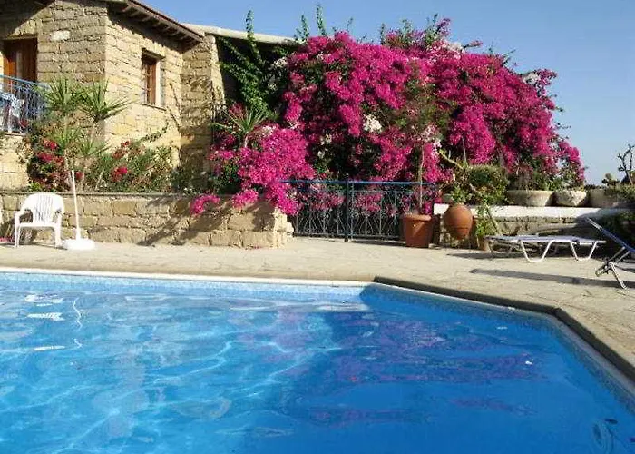 Cyprus Villages מלון 2*