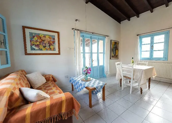 מלון Cyprus Villages