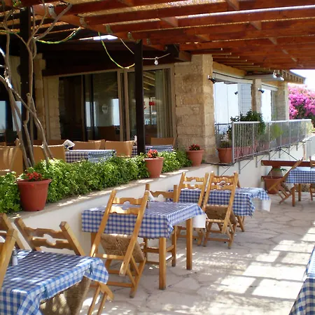 Cyprus Villages Отель Ларнака